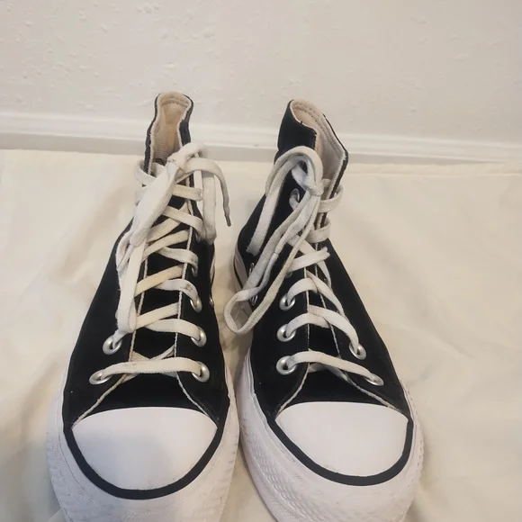 Converse Used - Converse Womens Chuck Taylor All Star Lift ,Black, size 5 - Picture 4 of 14